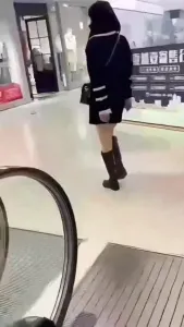 又白又嫩的良家，不一般的技術