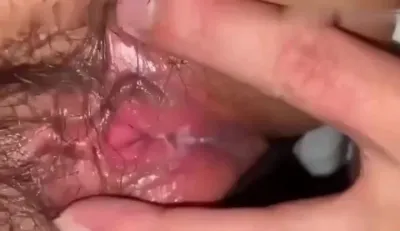 自拍玩弄騷穴
