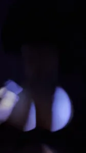 聽著音樂操她