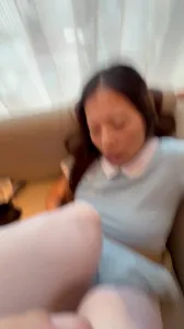 [原創] 酒店落地窗前猛幹少婦騷母狗好利來制服白絲。完整版