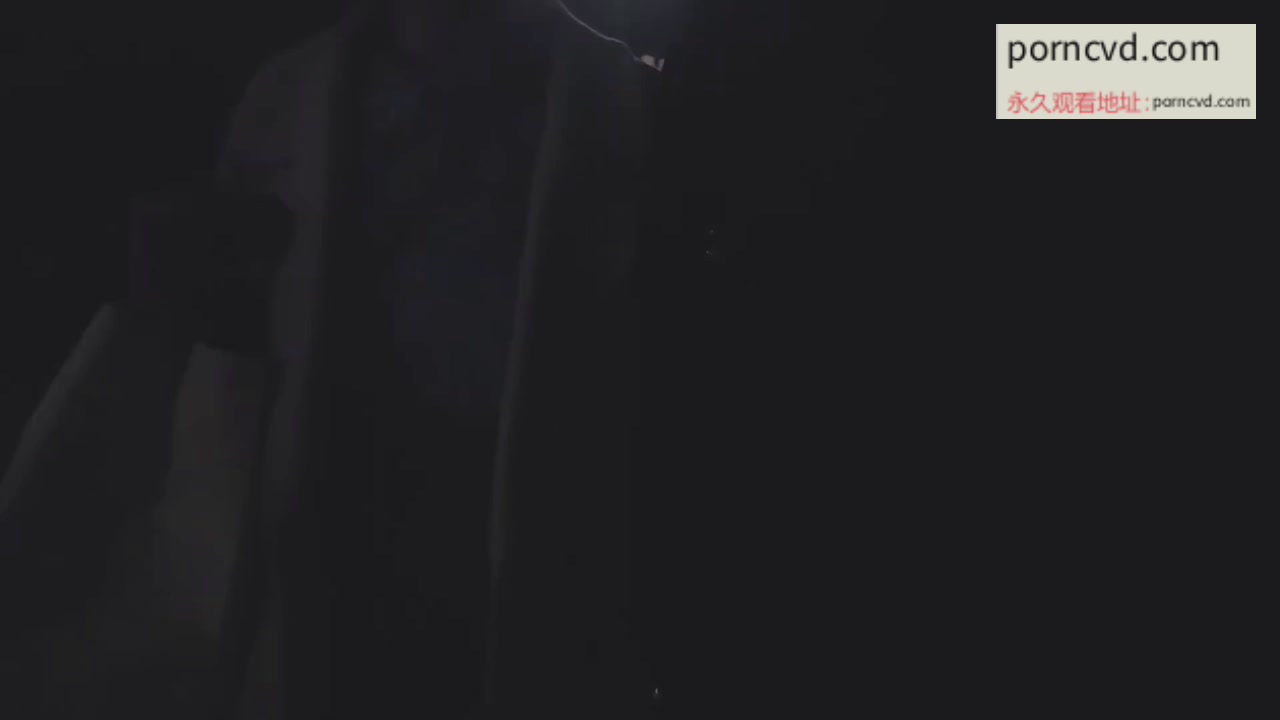 情侶私密自拍 女友超可愛 在沙發上瘋狂打炮 無套猛幹到高潮