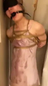 七夕 開門見喜 櫃門裡的人妻