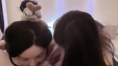 雙飛深圳巨乳外圍女大學生，學生兼職可約