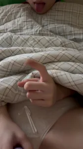 [原創]自拍達人申請貼，小女大震動棒自慰（含手勢驗證）